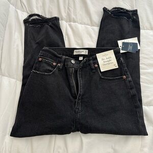 NWT A&F Curve Love Ankle Straight Jeans